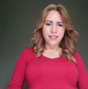 Meet your Posher, Mayra